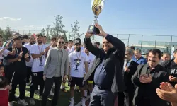 Şanlıurfa'da Şampiyon Takım Başkan Ayhan İle Bir Arada