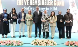 Sağlık Bakanından Şanlıurfa’da Görevli Ebeye Ödül