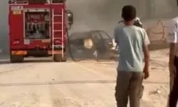 Park Halindeki Otomobil Alev Aldı Korku Dolu Anlar Yaşandı.