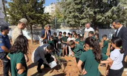 MİNİK ELLER, BÜYÜK UMUTLAR