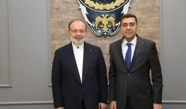 Prof. Dr. Mehmet Görmez, Şanlıurfa’da İl Emniyet Müdürü’nü Ziyaret Etti