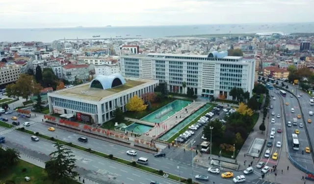 İBB'ye Yönelik Rüşvet Operasyonunda Şok Gelişme: 18 Kişi Tutuklandı