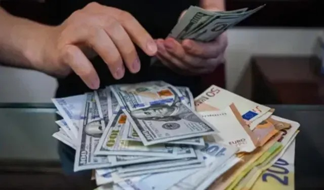 Dolar Ve Euro Haftaya Nasıl Başladı: Milyonlar Takip Ediyor