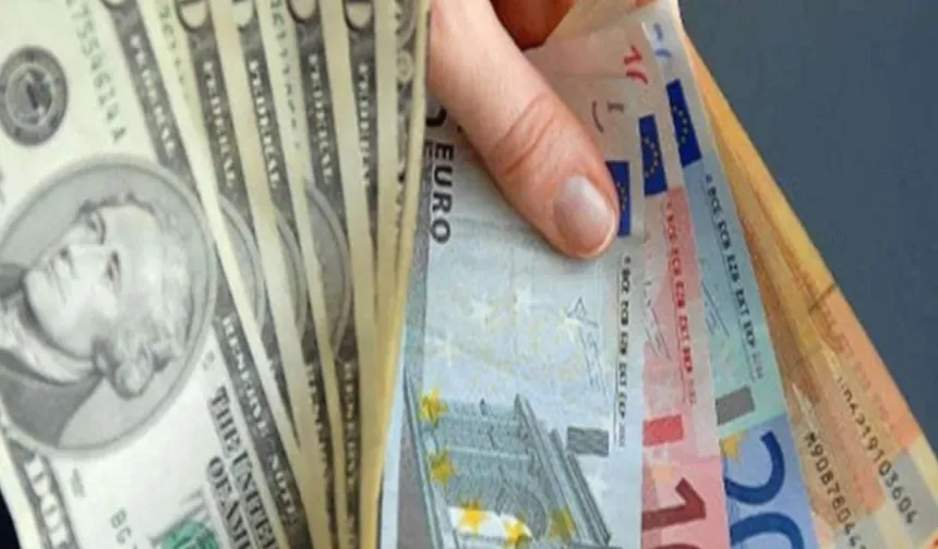 Dövizde Bayram Telaşı: Dolar Ve Euro Yükselişte