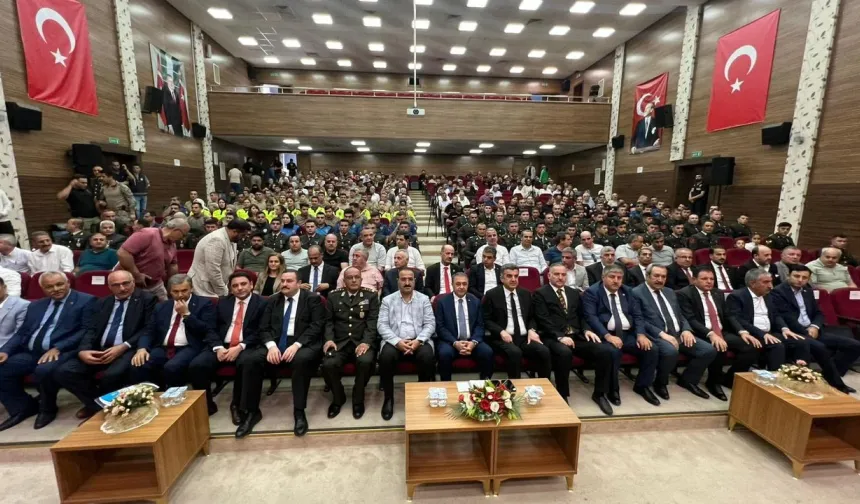 “Zaferin Adı Türkiye” Programına Yoğun Katılım