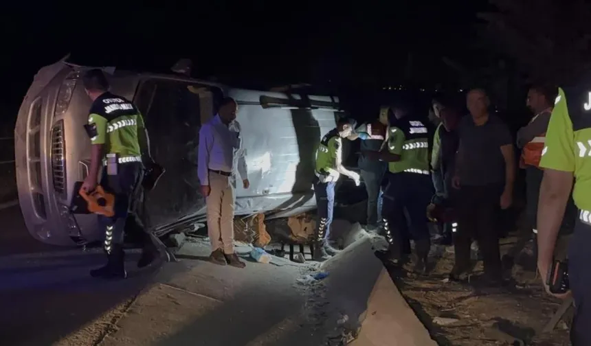Gaziantep-Şanlıurfa Otoyolunda Feci Kaza! Hayatını Kaybedenler ve Yaralılar Var